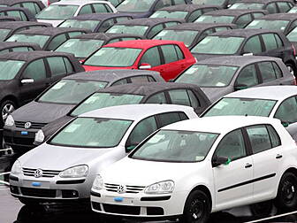 Car sales return to pre-recess...